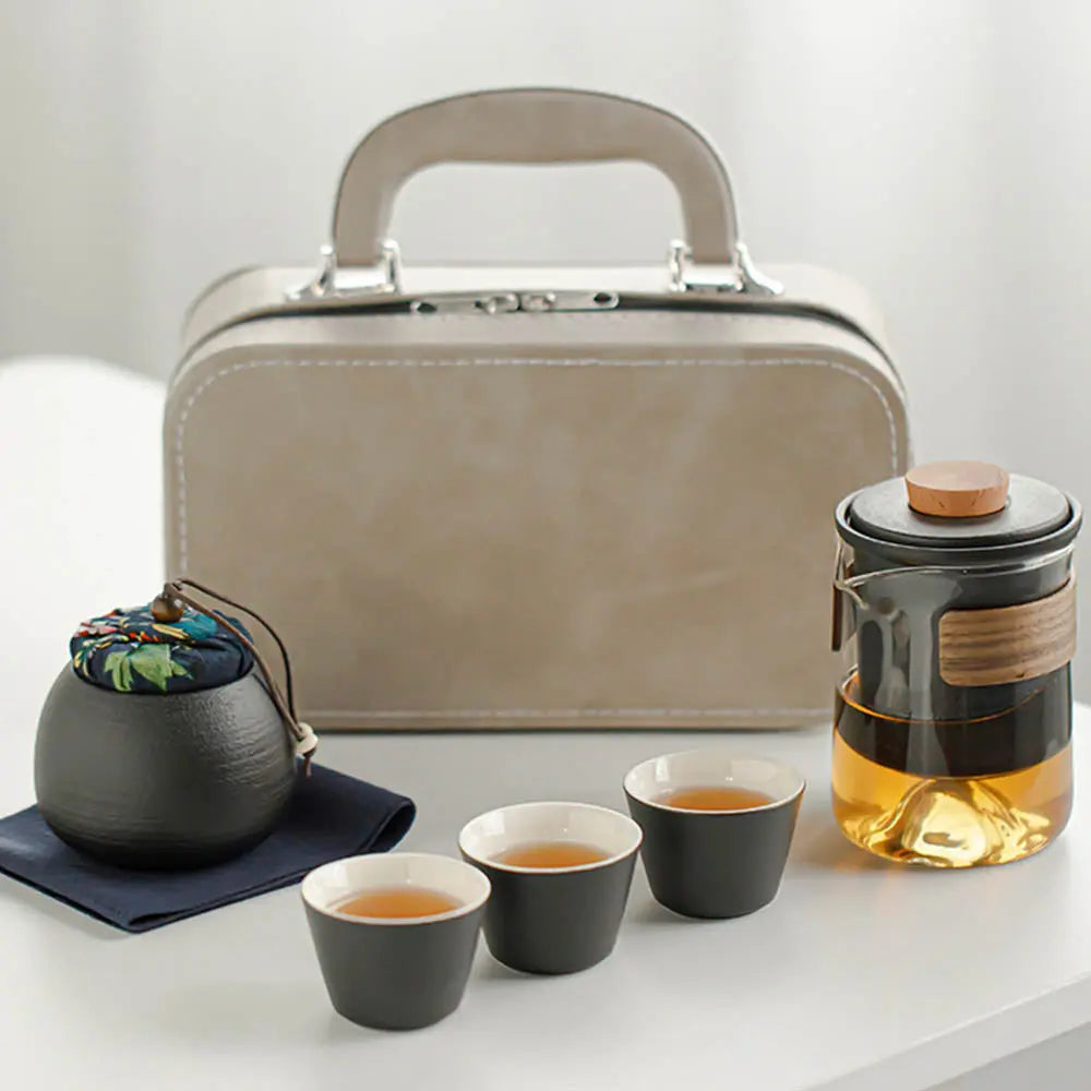 Service à thé pour enfants comprenant une théière portable de 330 ml en acier inoxydable à long bec avec écran filtrant et 4 tasses de 70 ml pour enfants, camping, maison, cadeaux Service à thé pour enfants comprenant une théière portable de 330 ml en acier inoxydable à long bec avec écran filtrant et 4 tasses de 70 ml pour enfants, camping, maison, cadeaux