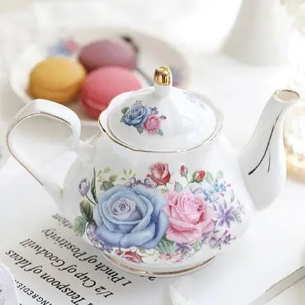 Service à thé Anglais Blanc Rose et Bleu en Porcelaine