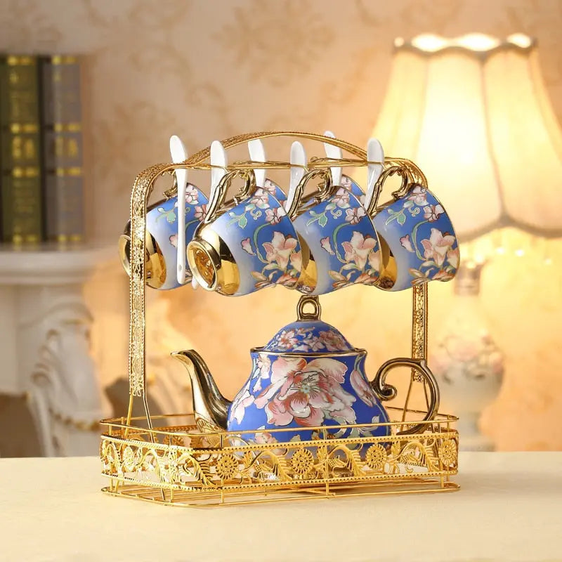 Service a thé vintage en porcelaine Service a thé vintage en porcelaine