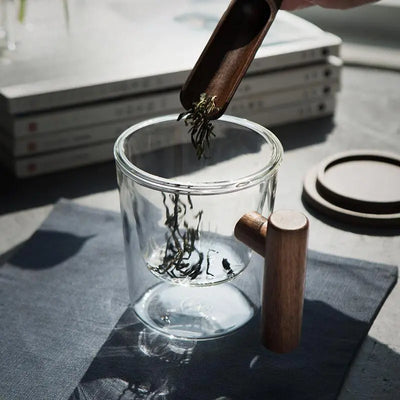 Tasse à thé en bois